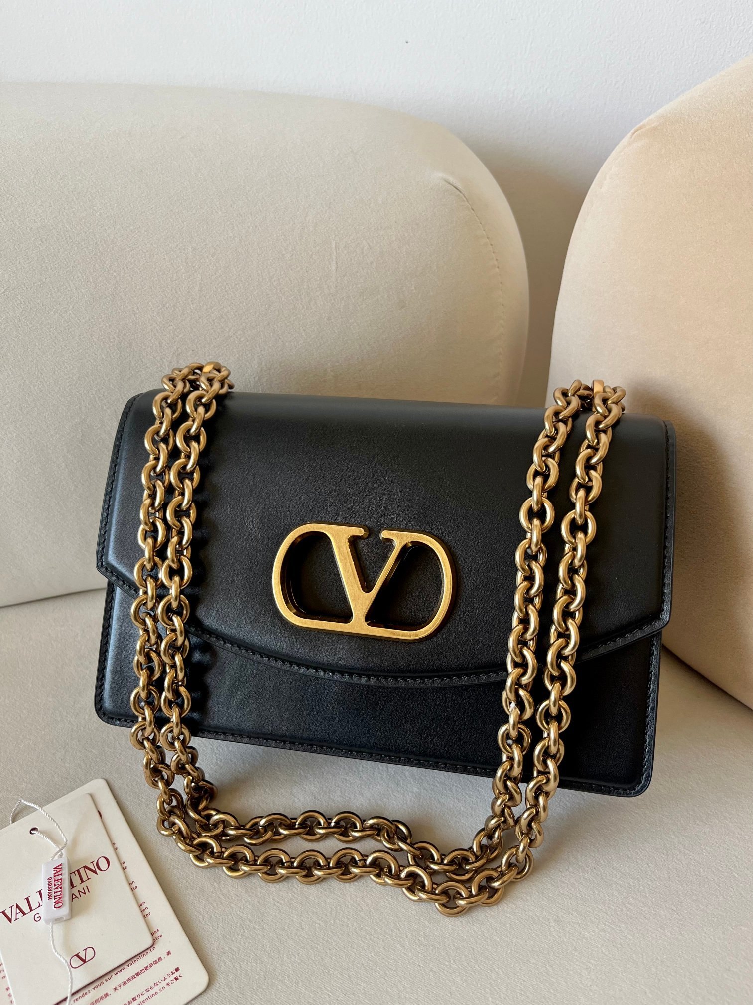 [TOP] VALENTINO GARAVANI VAIN  Bag   24 X 16 X  8 cm - Black