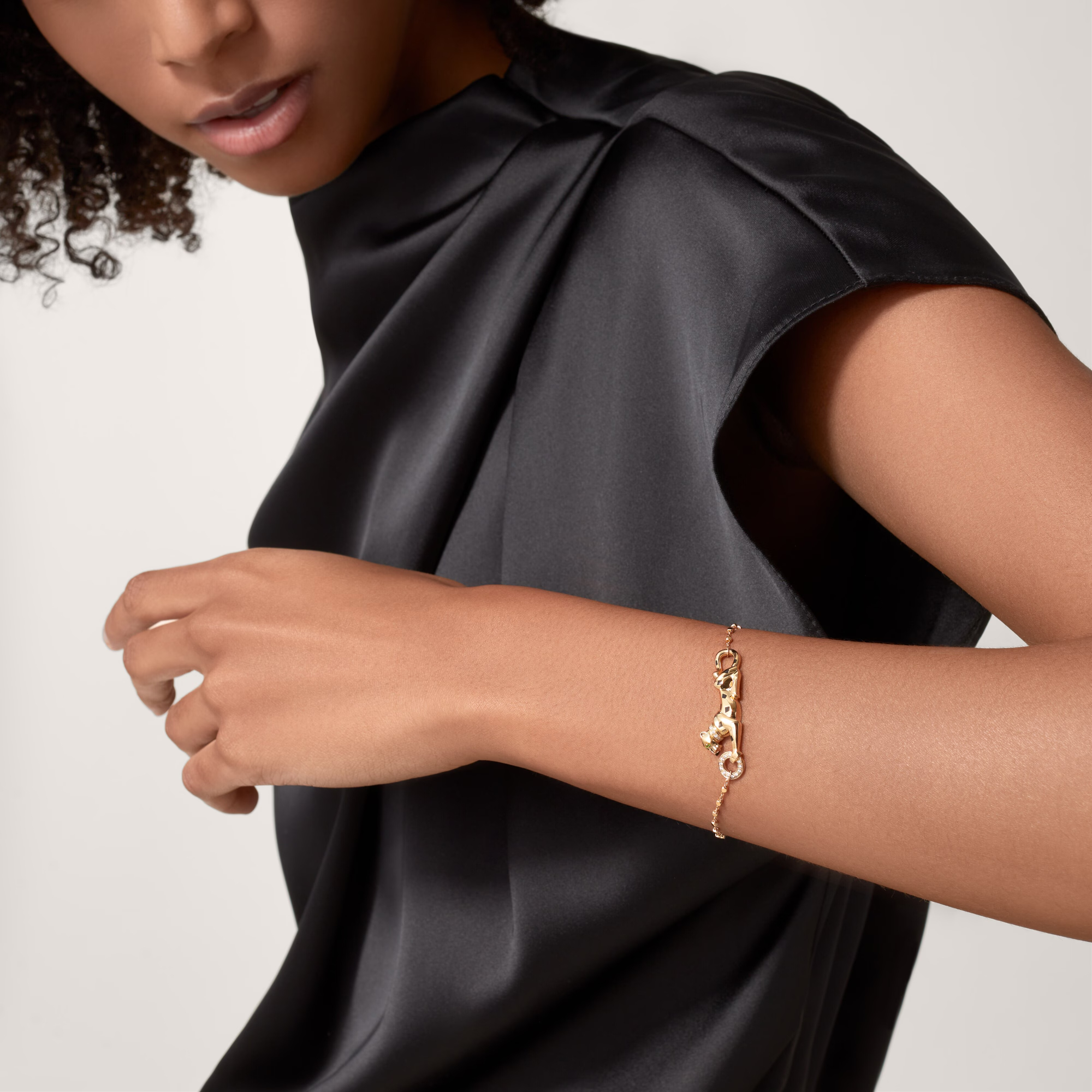 Carty Panther Motif Bracelet, Yellow Gold, Chain Moissanite