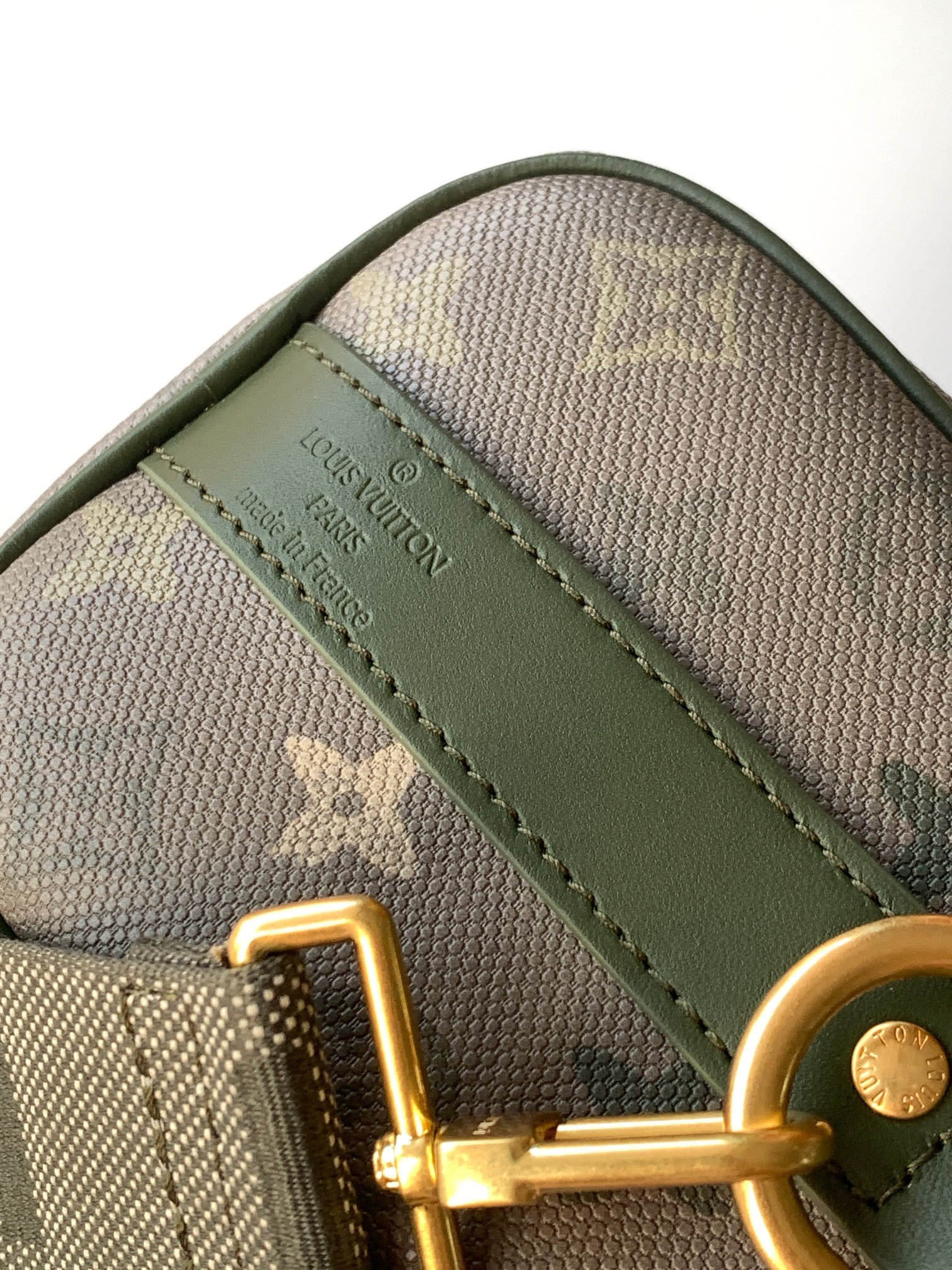 [TOP] Louis Vuitton LV Keepall Bandoulière 25 Bag Monogram Surplus 15 x 11 x 25cm - Army Green