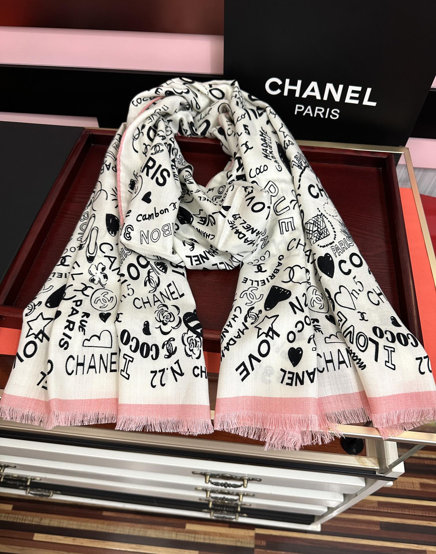 [TOP] CHANEL Scarf 65x185 cm - Pink