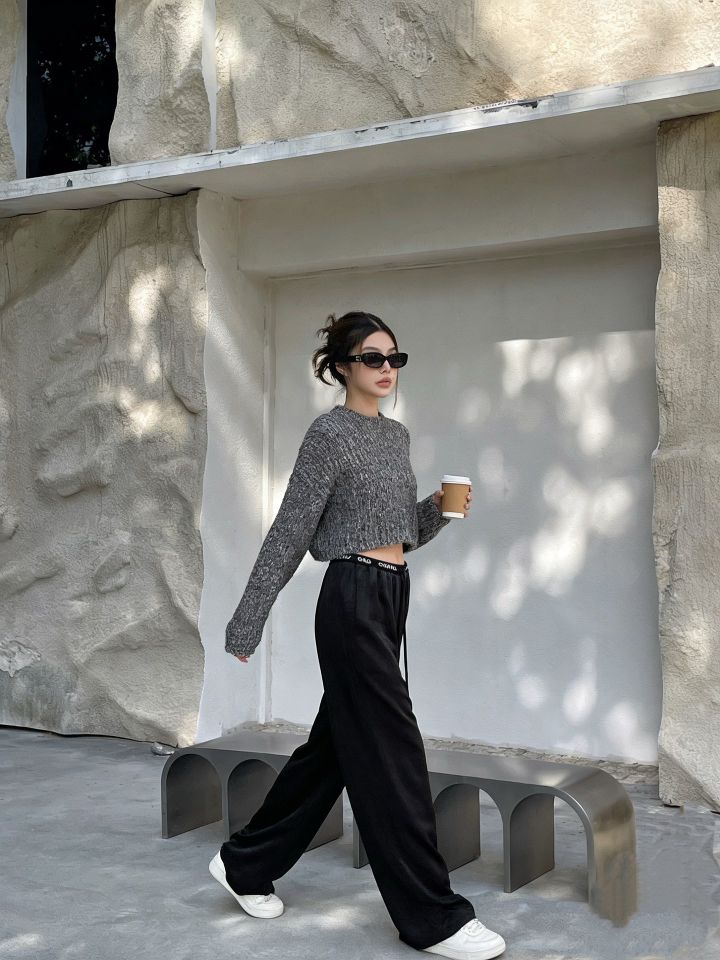 [TOP] CHANEL Pants - Black