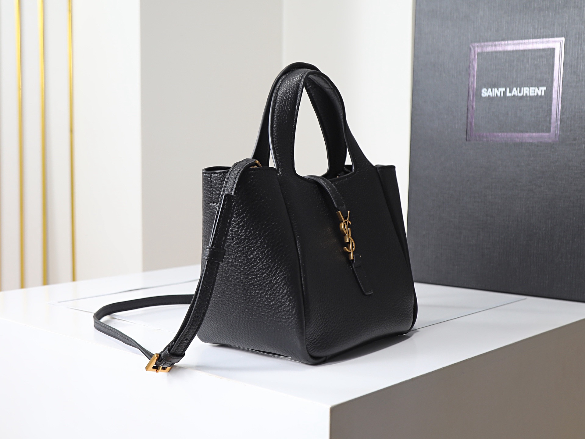 [TOP] Yves Saint Laurent YSL LE5A7 Baby BEA Handbag - Black- GHW - 18x15x13 cm - 711 Luxury