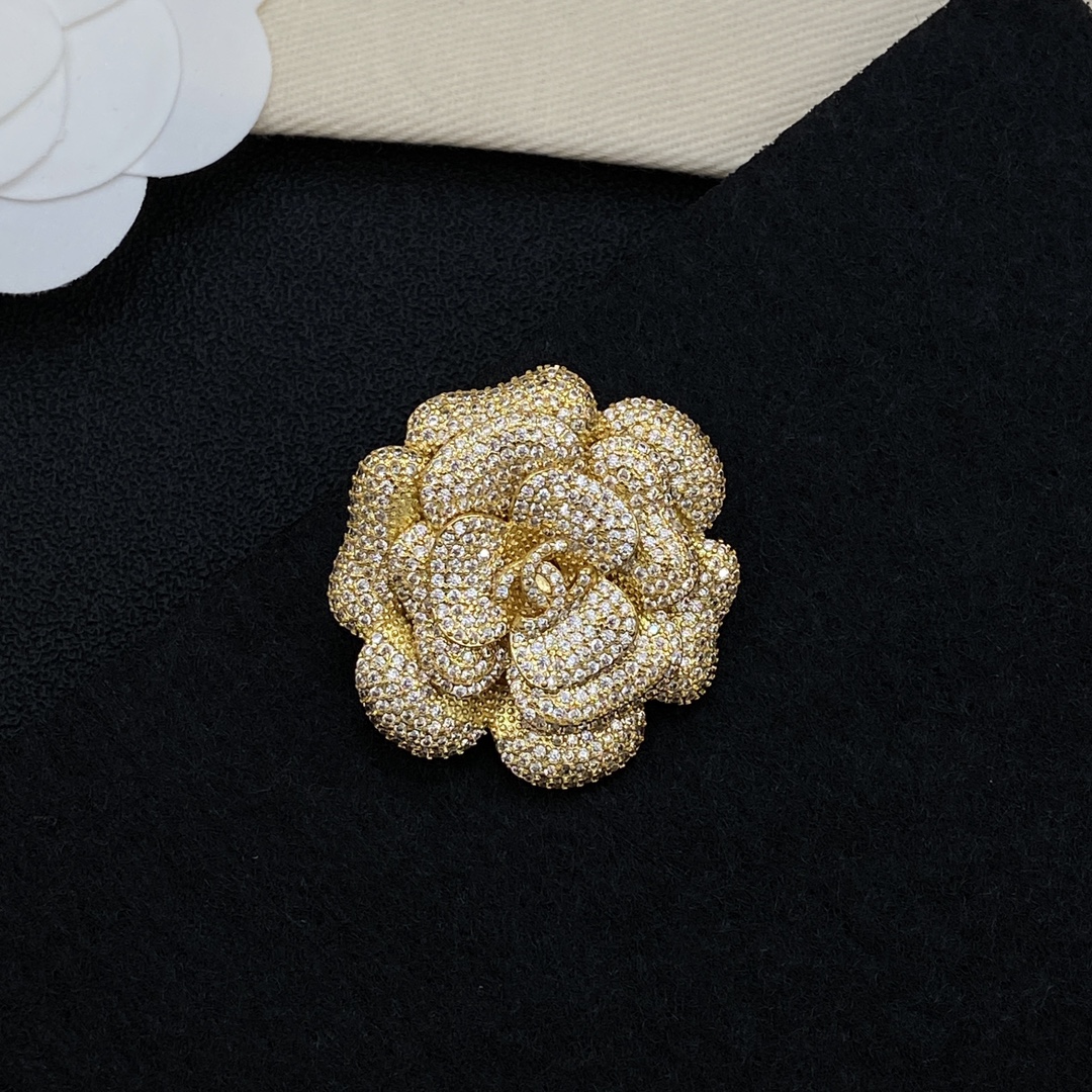 [TOP] CHANEL Brooch - Gold