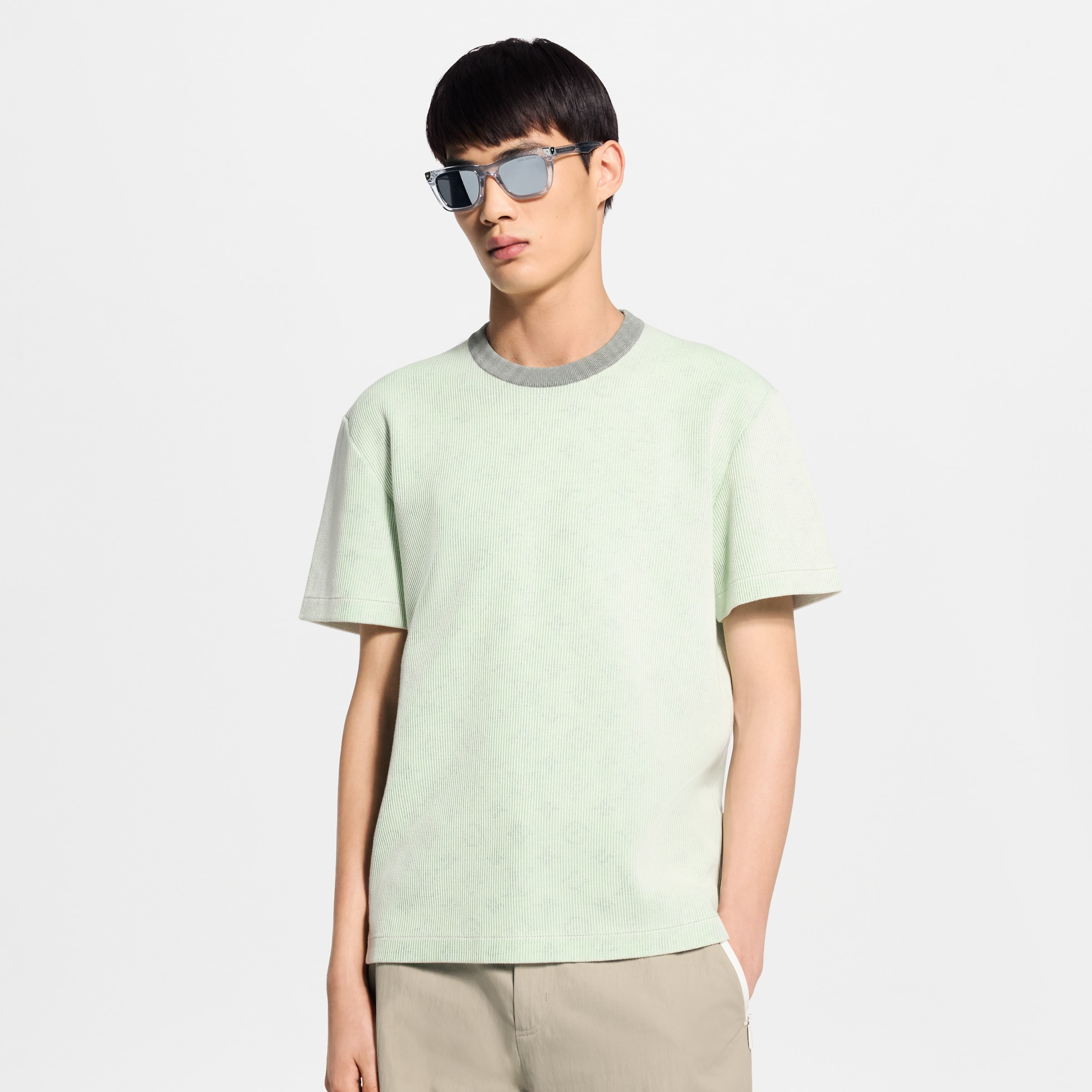 Louis Vuitton Accessory LOUIS VUITTON Hidden Monogram Jacquard Short-Sleeved Crewneck #396677 View 2 | Nigo Office