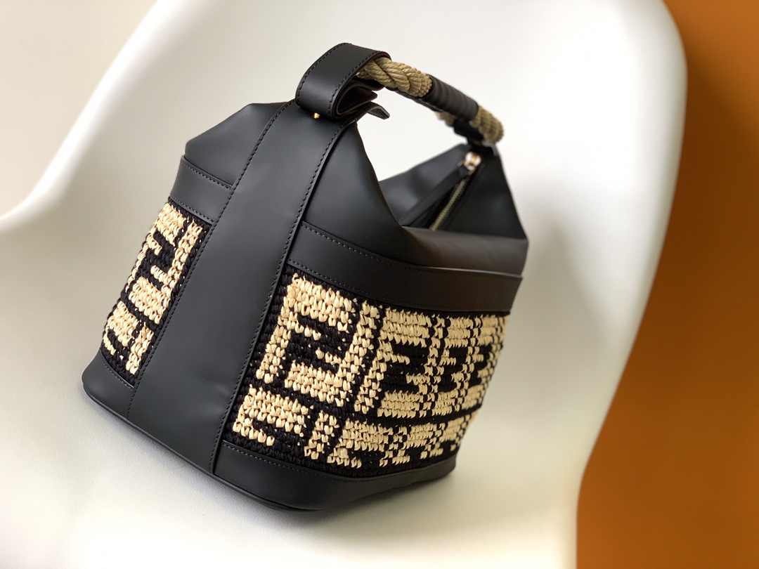 [TOP] FENDI FF Handle Bag 27-18-26cm - Black - 711 Luxury