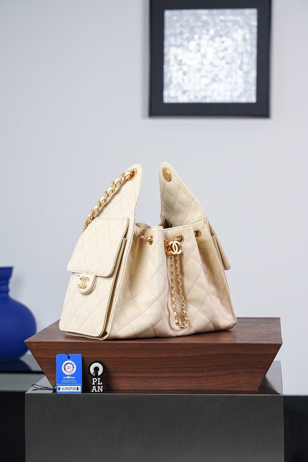 [TOP] CHANEL 25 Hobo Shopping Bag 30x26x14cm - Light Apricot - 711 Luxury