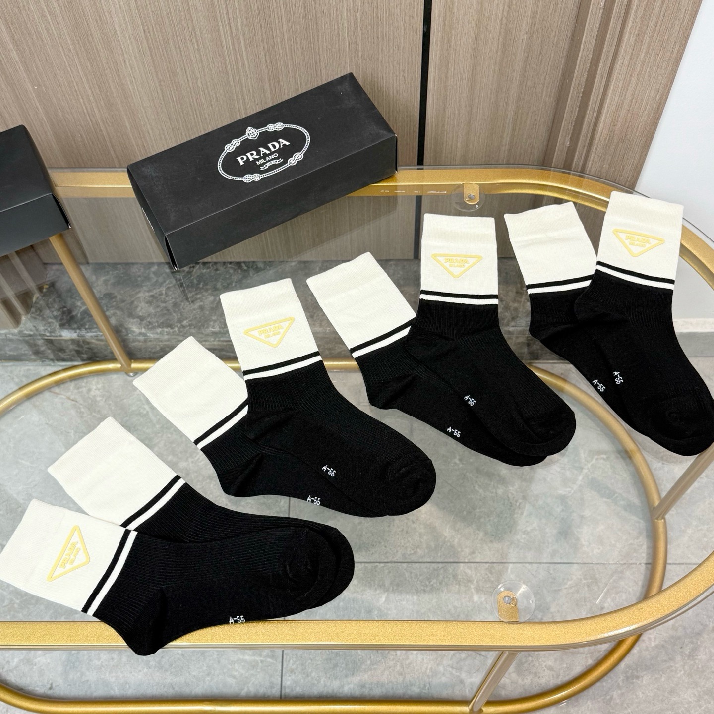 [TOP] PRADA Socks - 4 Pieces as a Set