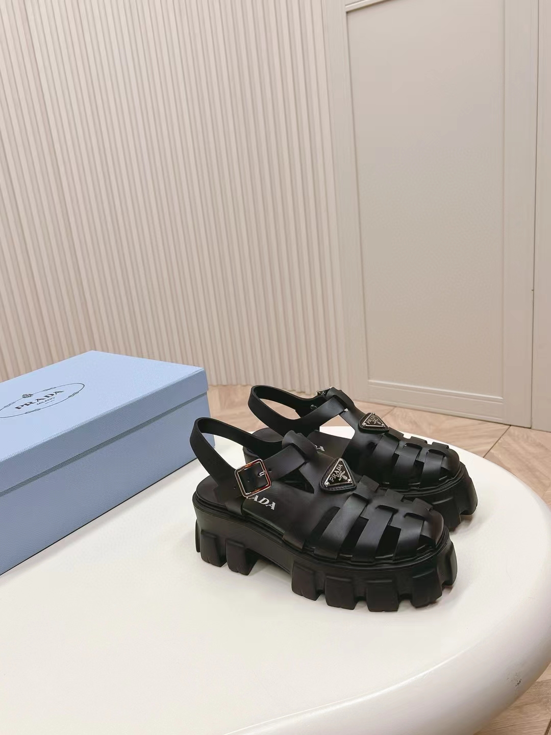 [TOP] PRADA Sandals - Black - 711 Luxury
