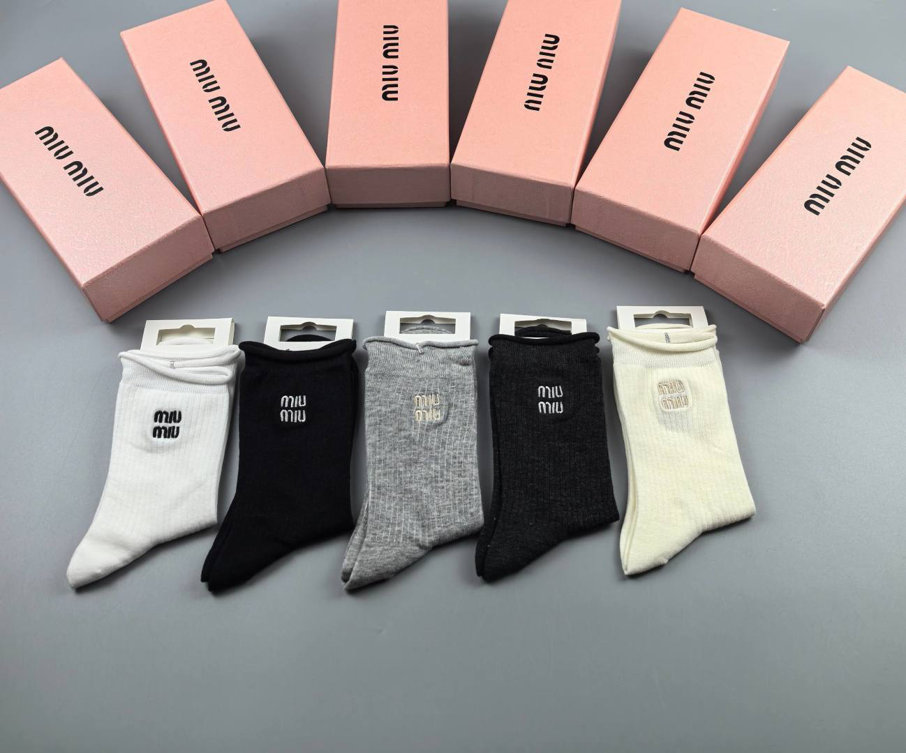 [TOP] Miu Miu Socks - 5 Pieces as a Set - 711 Luxury