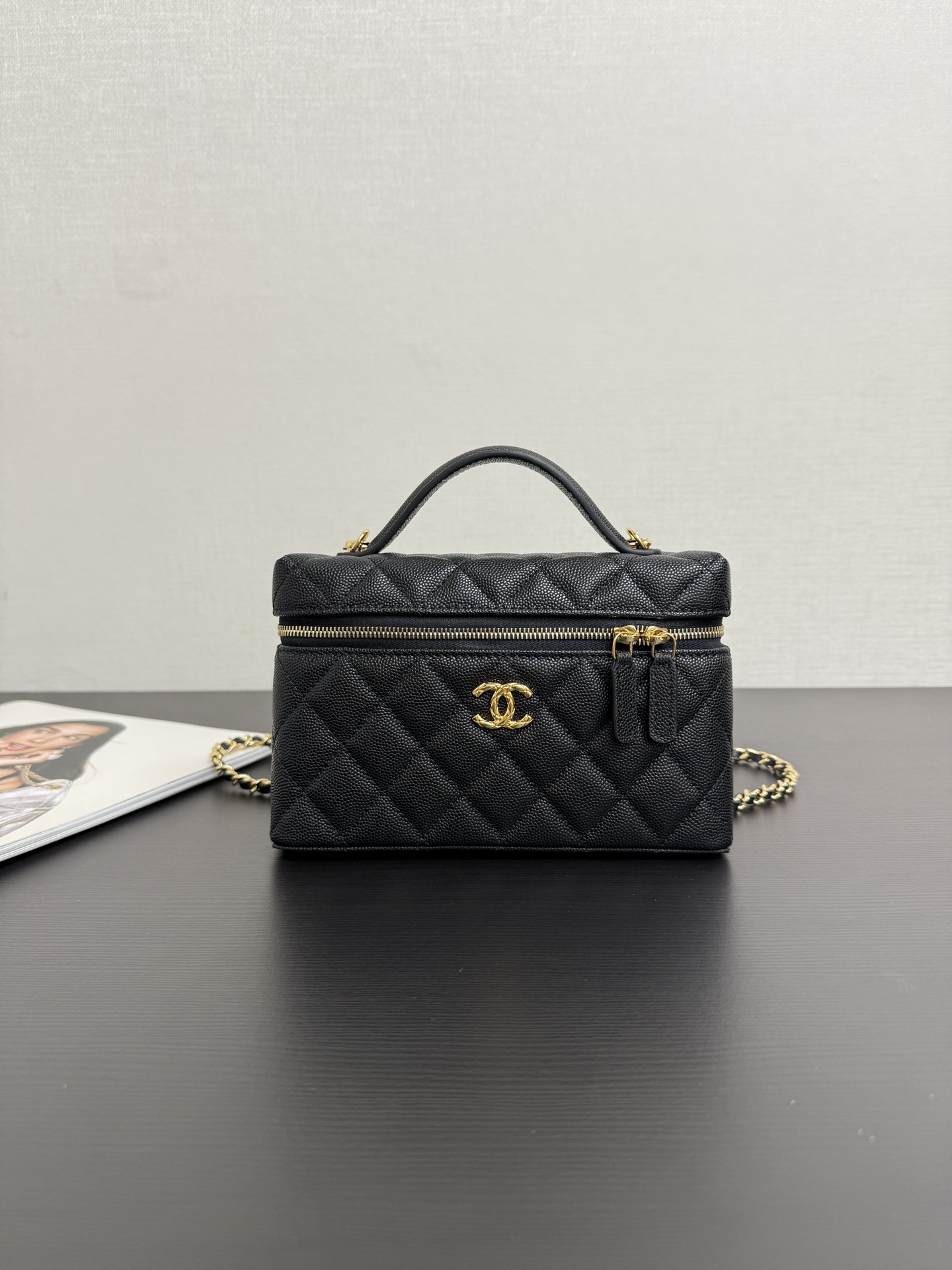 [TOP] CHANEL Box Bag Caviar 19cm - Black & GHW - 711 Luxury