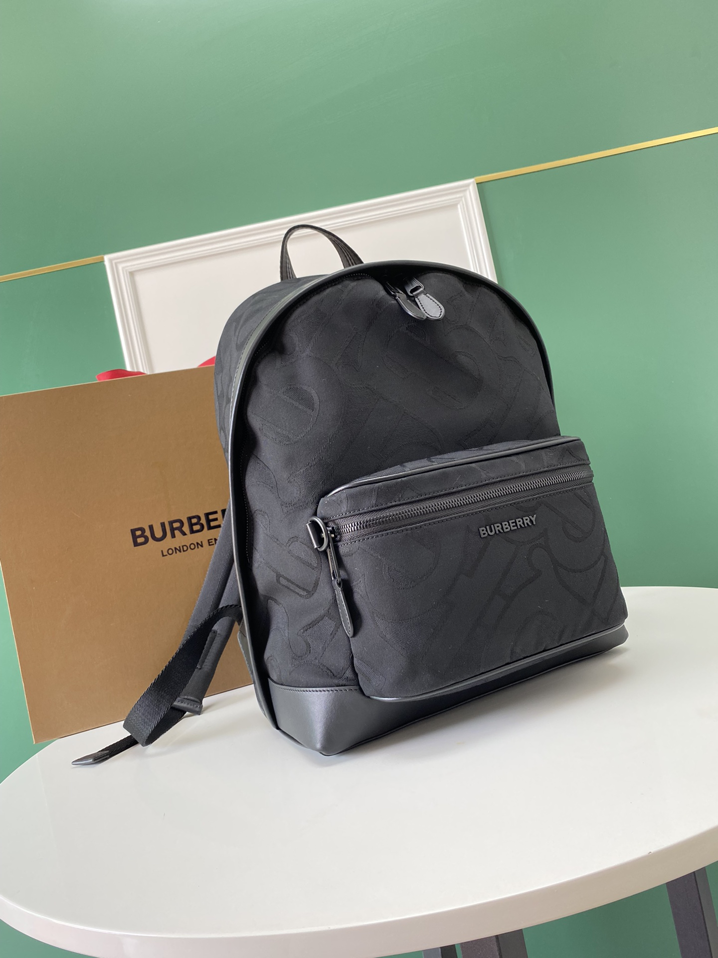 [TOP] BURBERRY Backpack 42.5x14.5x30cm - Black - 711 Luxury