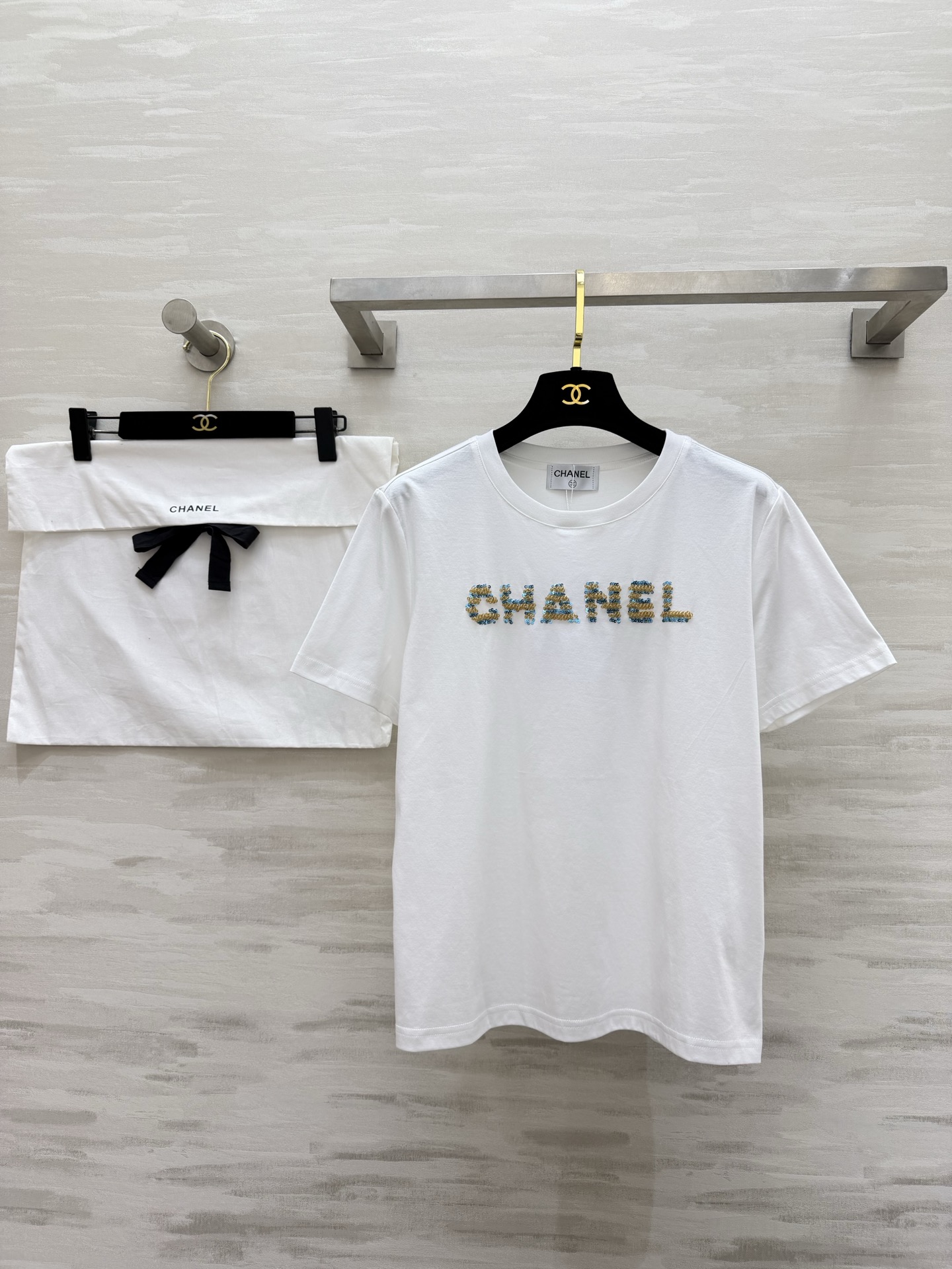 [TOP] CHANEL T-shirt - White - 711 Luxury