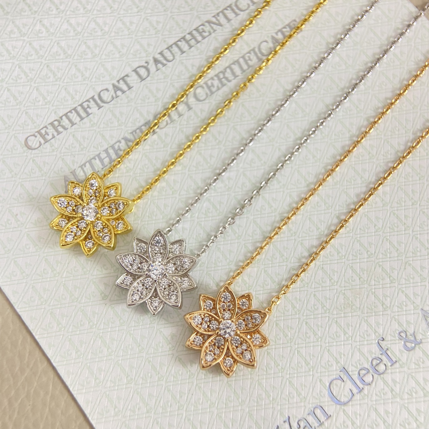 [TOP] Van Cleef & Arpels VCA  Pendant Necklace  - 3 Colors - 711 Luxury