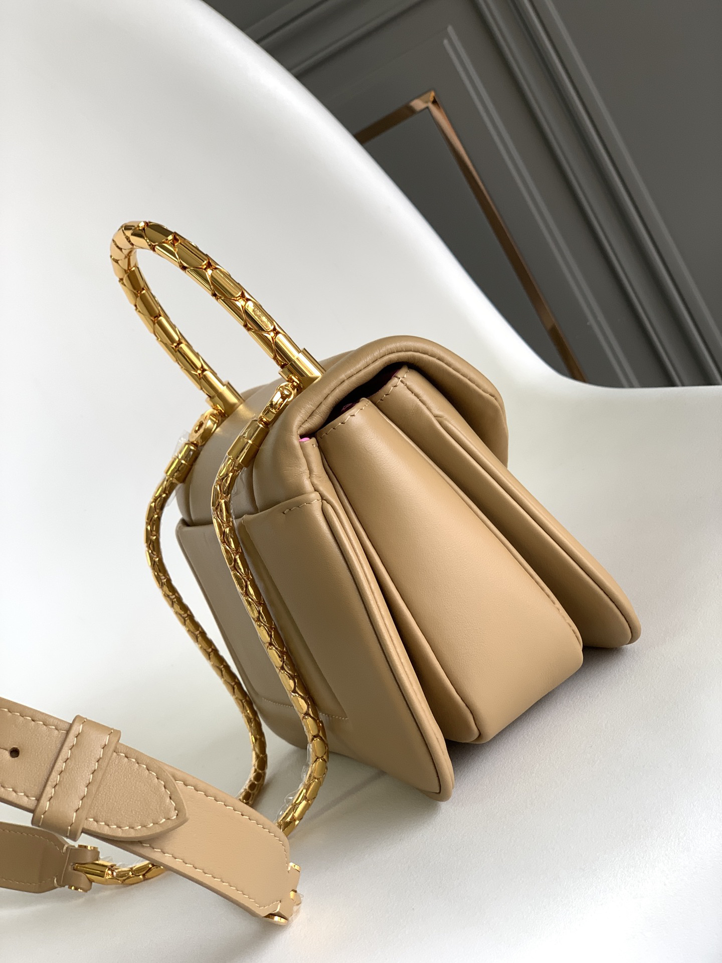[TOP] BVLGARI Serpenti Reverse Bag Calfskin 20x14x10cm - Khaki