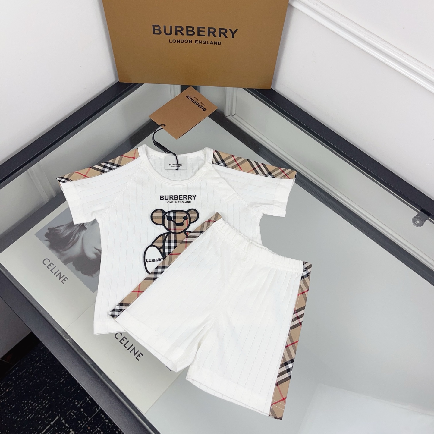 Burberry Unisex Baby White Vertical Rib Teddy Bear Embroidery Short Sleeve T-Shirt & Check Trim Shorts Two Piece Set Infant Boys Girls Sizes 66-110 infant