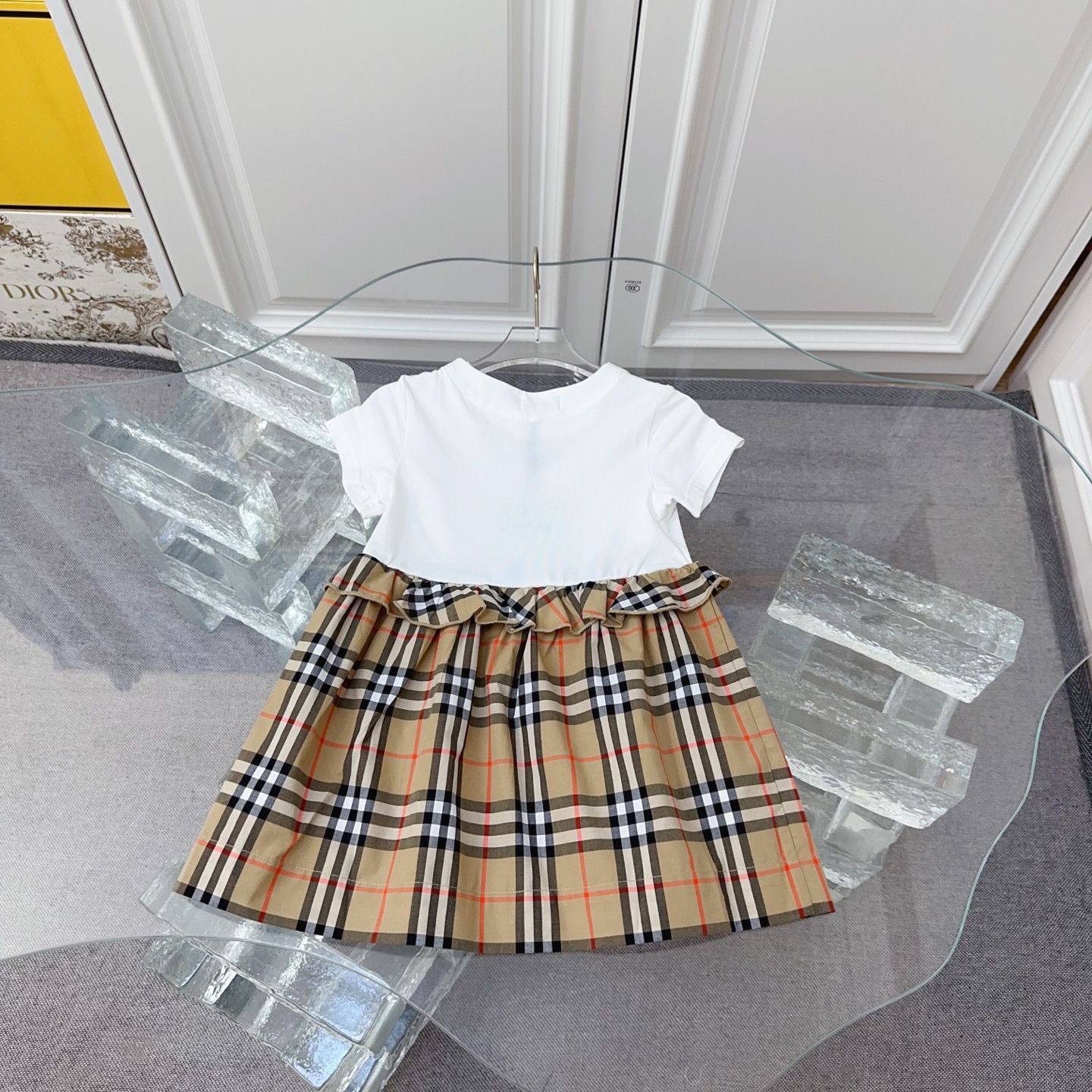 Burberry Girls White Cotton Spliced Vintage Check Ruffle Short Sleeve A-Line Dress Kids Sizes 80-160