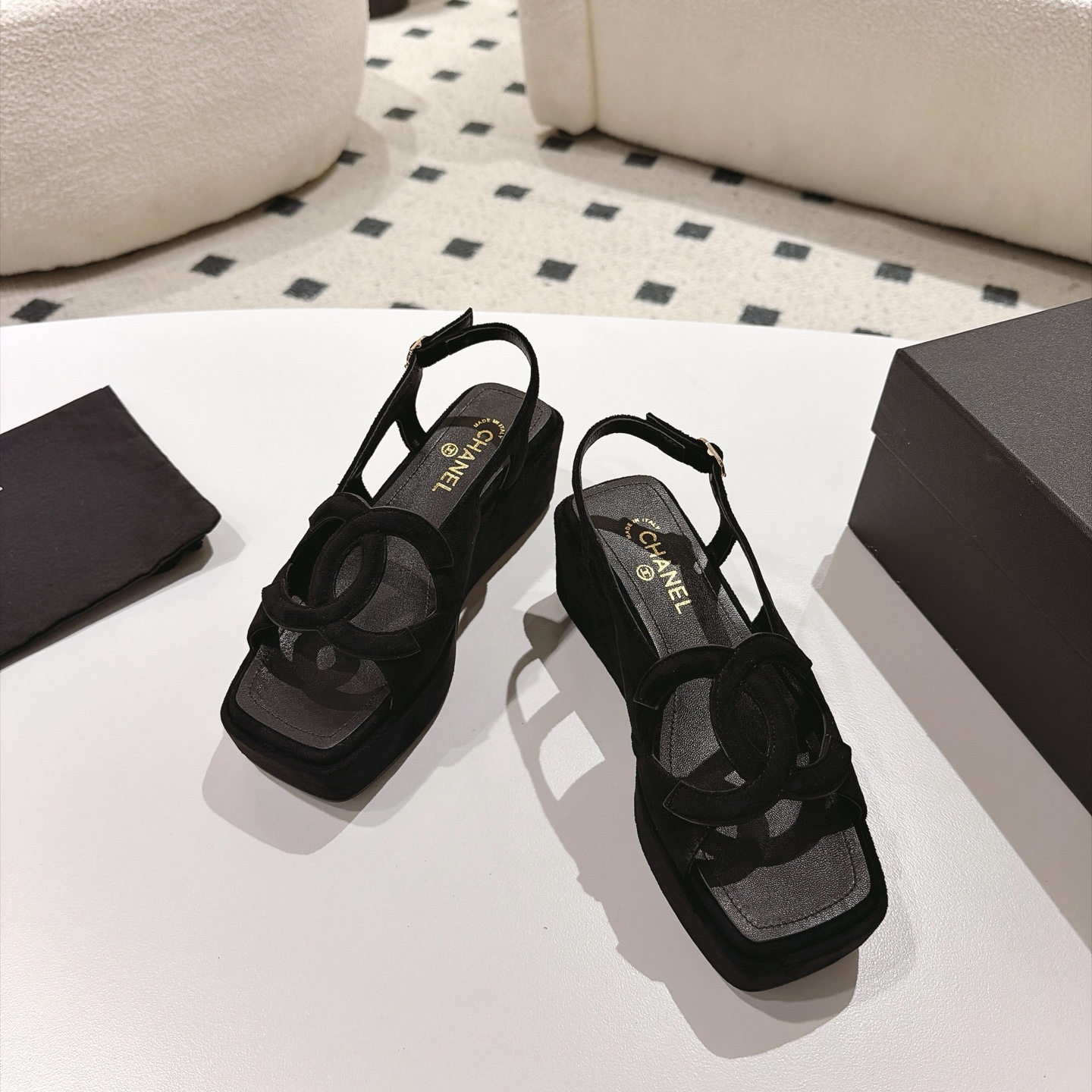 [TOP] CHANEL 7cm Thick Platform Wedge Sandals - Black - 711 Luxury