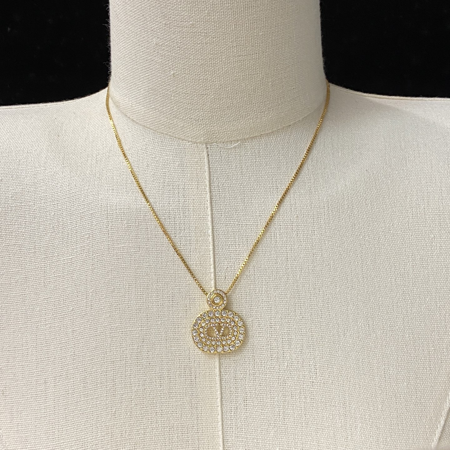 [TOP] VALENTINO Necklace - 2 Colors - 711 Luxury