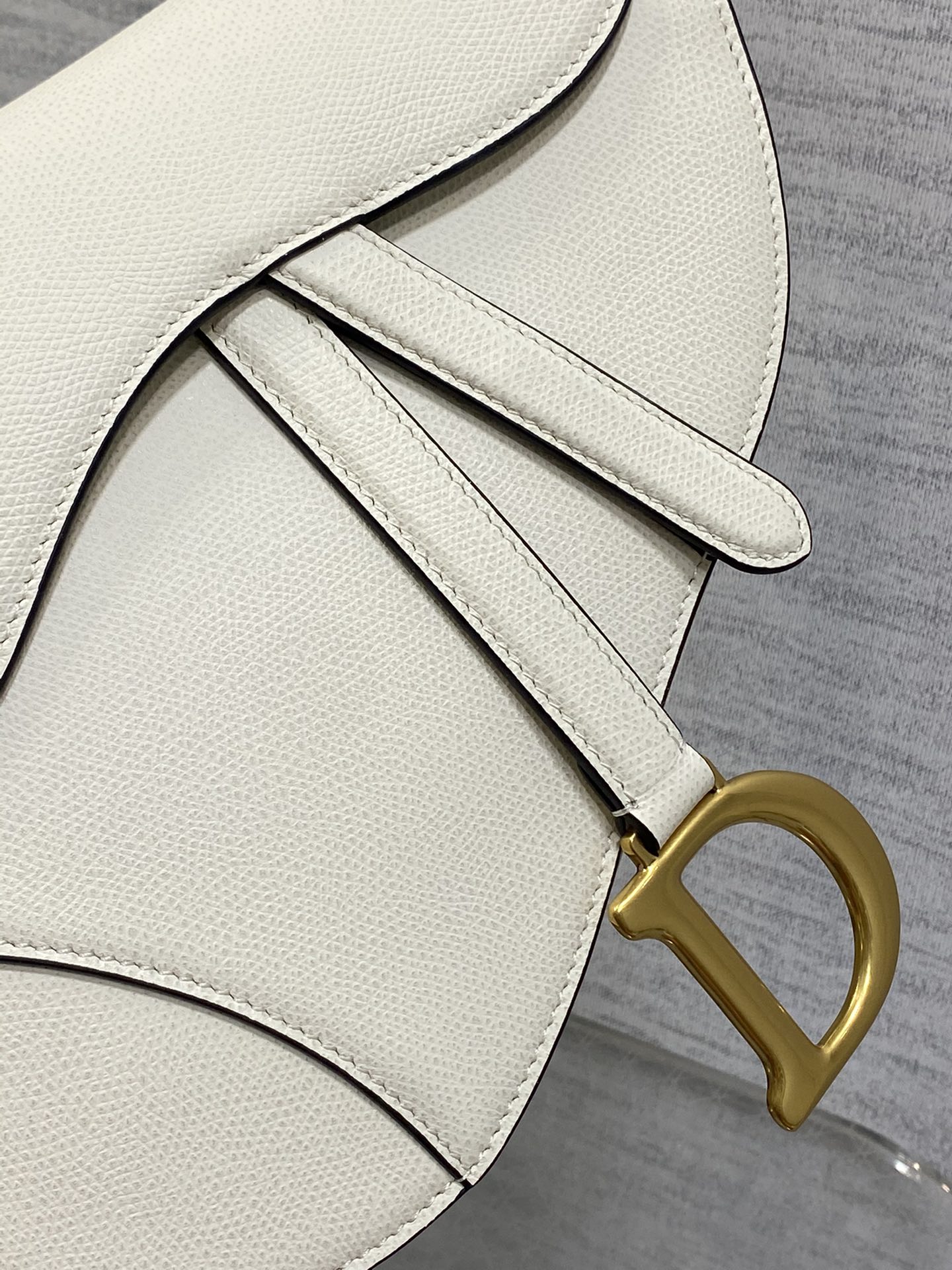 [TOP] Christian Dior Saddle Bag 25cm - White - 711 Luxury