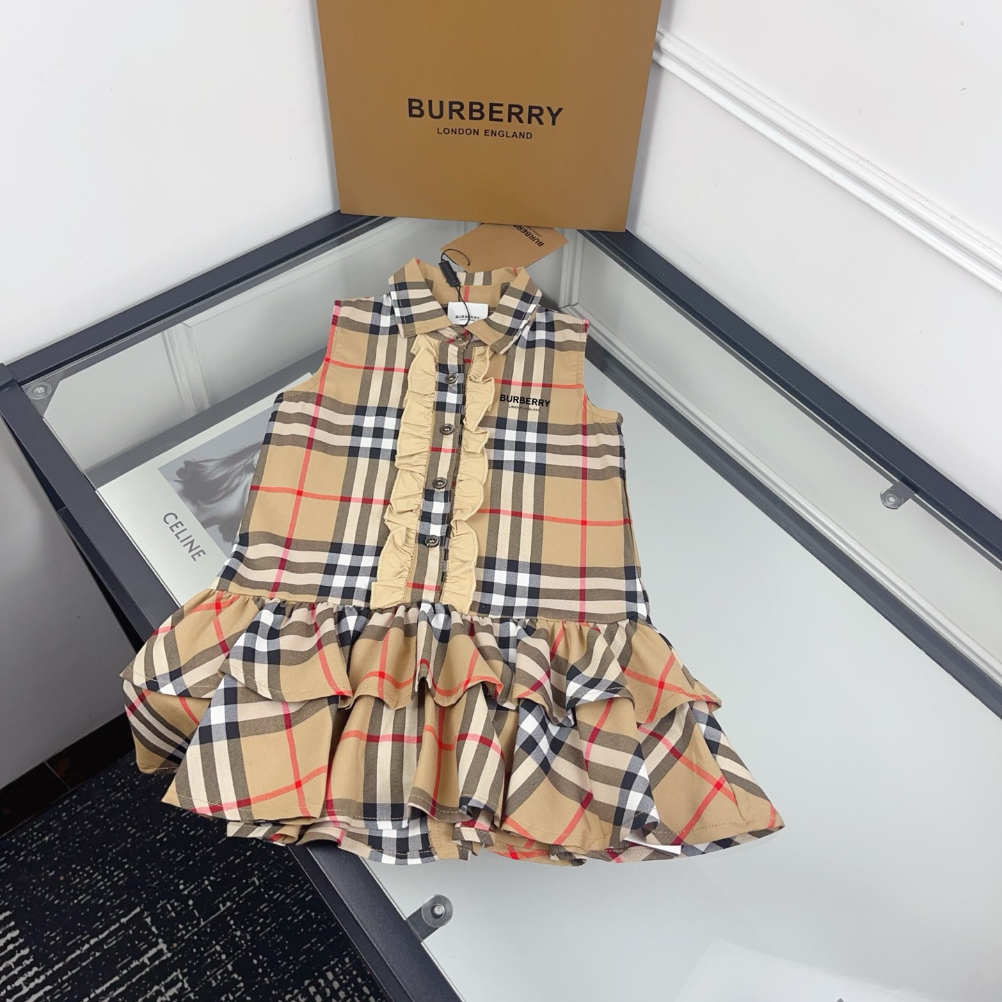 Burberry Girls Vintage Beige Plaid Ruffle Sleeveless Shirt Collar Layered Ruffle Hem Dress Kids Sizes 100-160
