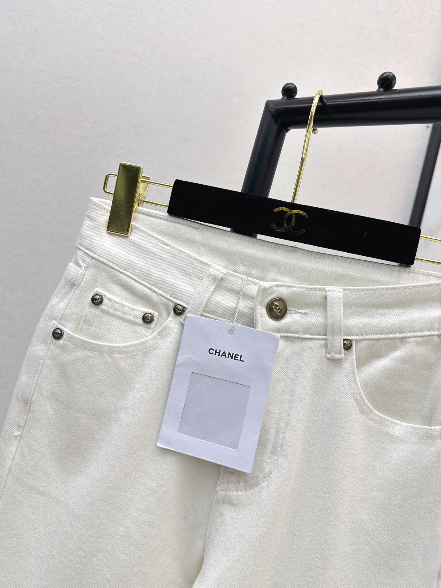 [TOP] CHANEL Jeans - White