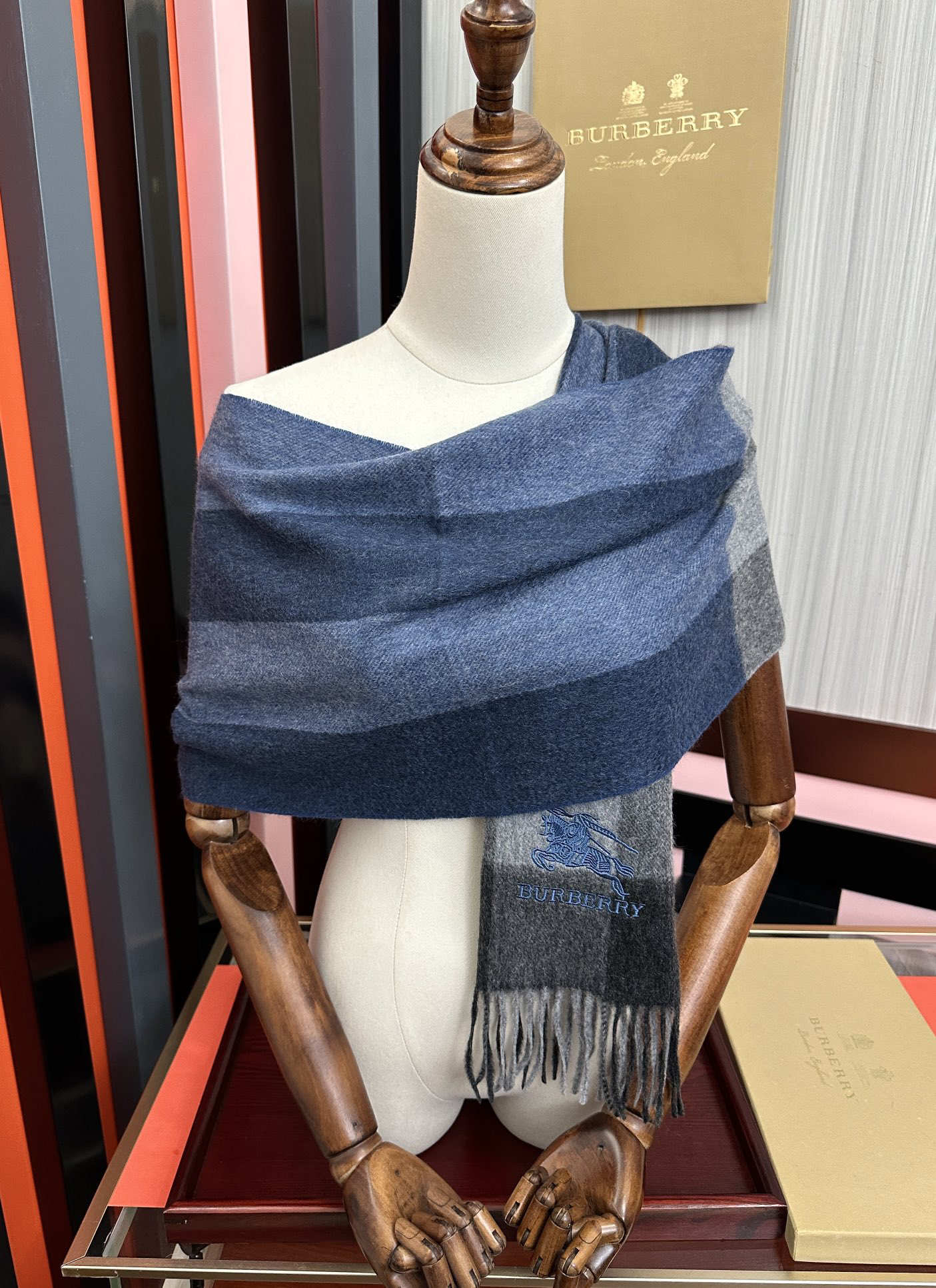 [TOP] BURBERRY Cashmere Scarf 30x180 CM - Blue
