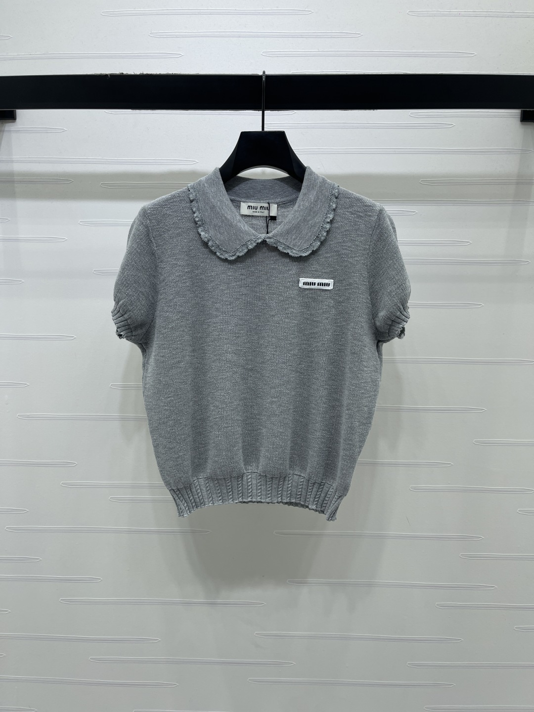 [TOP] Miu Miu  Simple Collared Knit Short-sleeved T-shirt - Grey