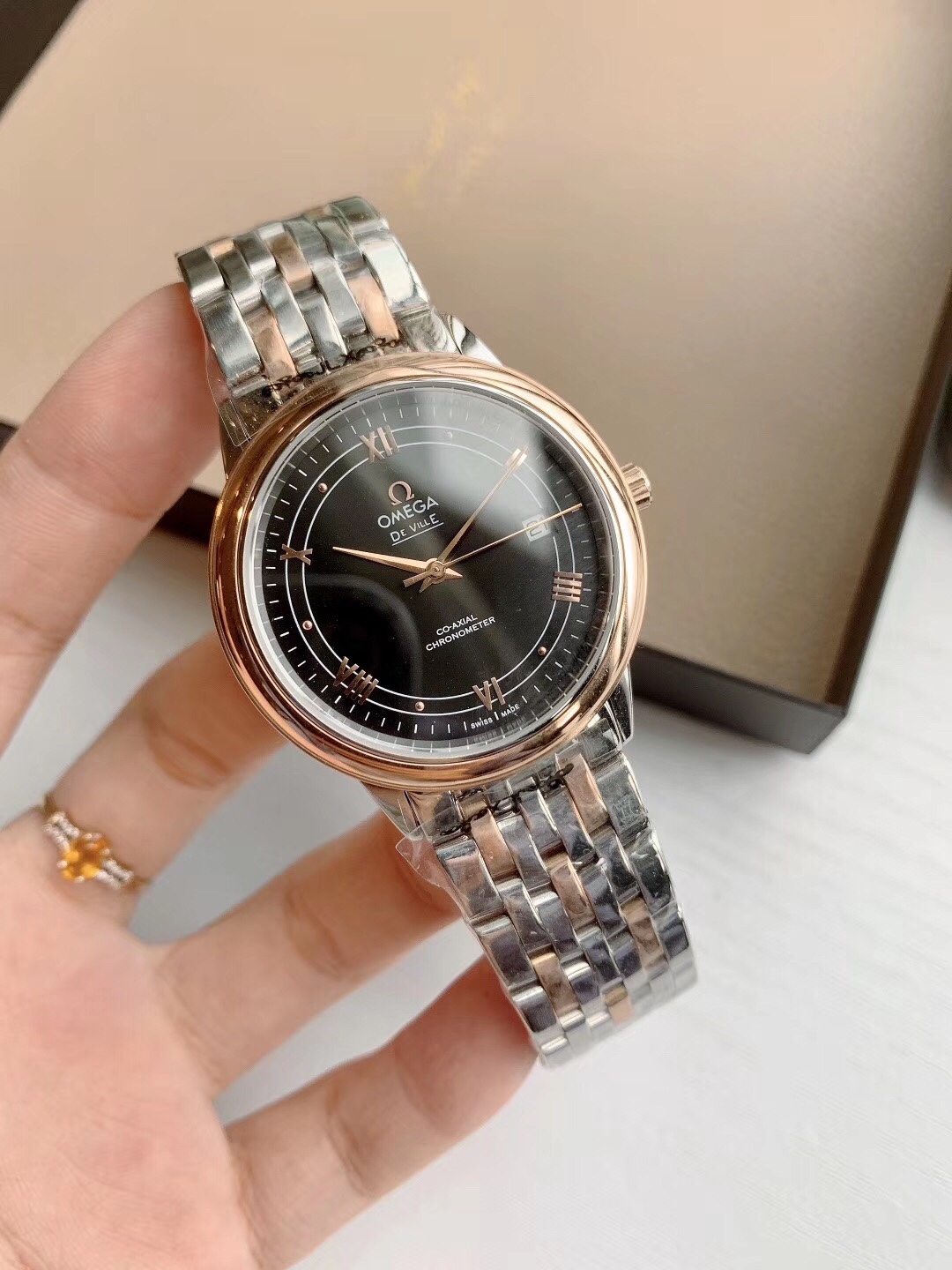 [TOP] OMEGA Men
