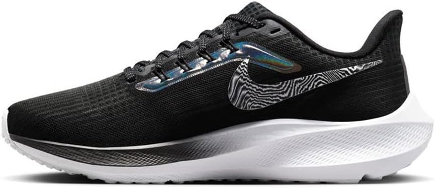 NIKE Women's Sneaker