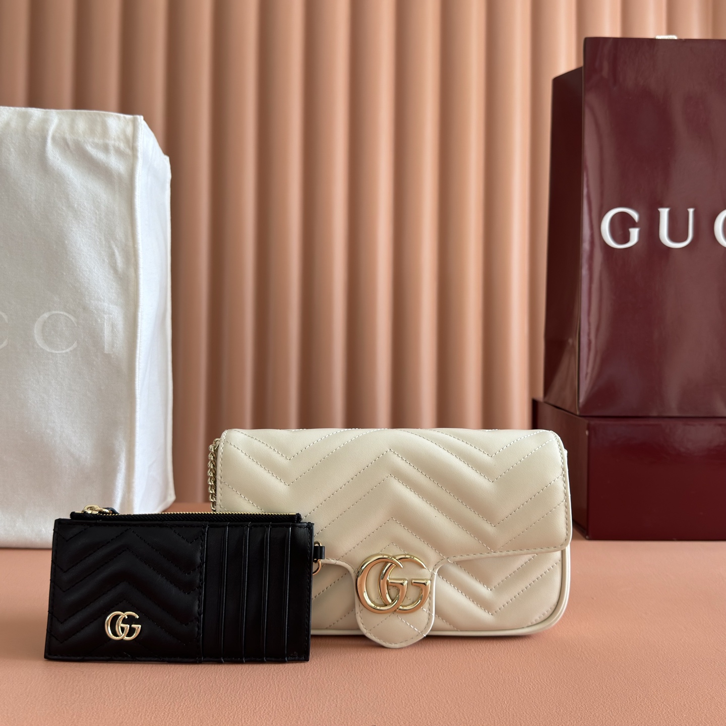 [TOP] GUCCI Marmont Mini Bag with Chain 21x12x5cm - White & GHW