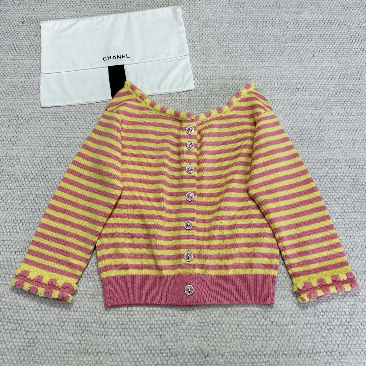 Chanel Top-quality Version Striped One-shoulder Cardigan Shorts Suit #315790