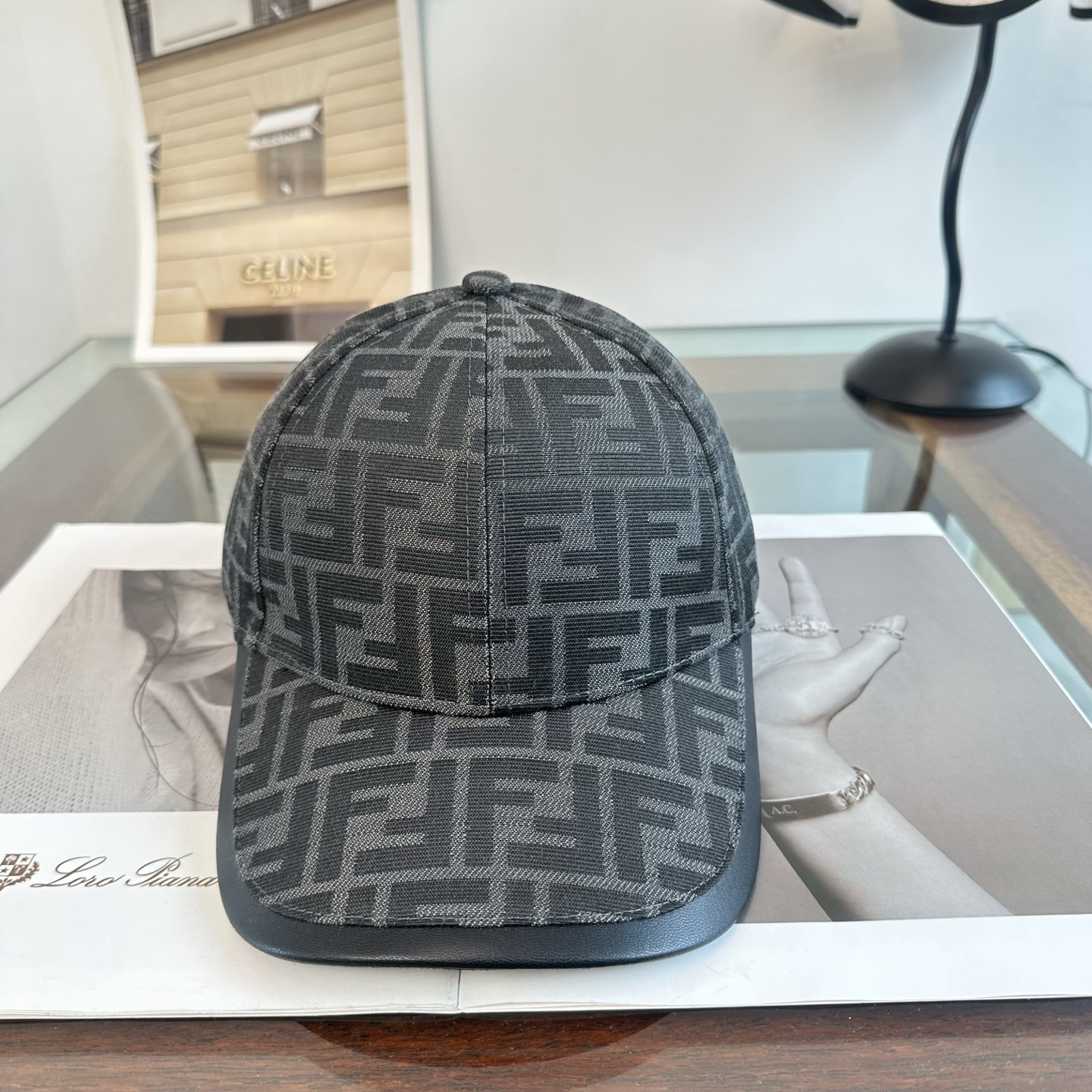 [TOP] FENDI Baseball Hat - Black - 711 Luxury