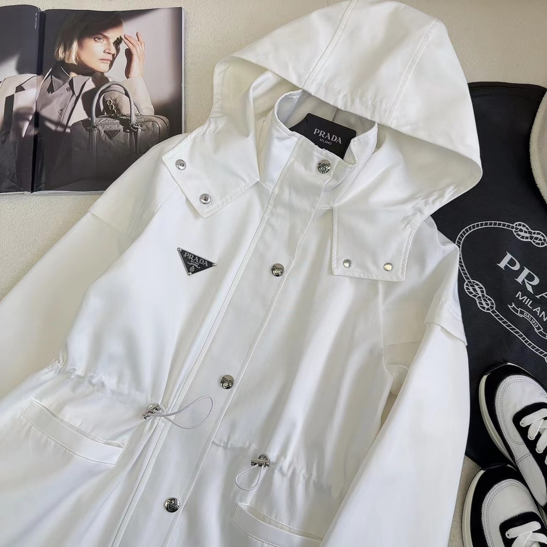 [TOP] PRADA Trench Coat - White