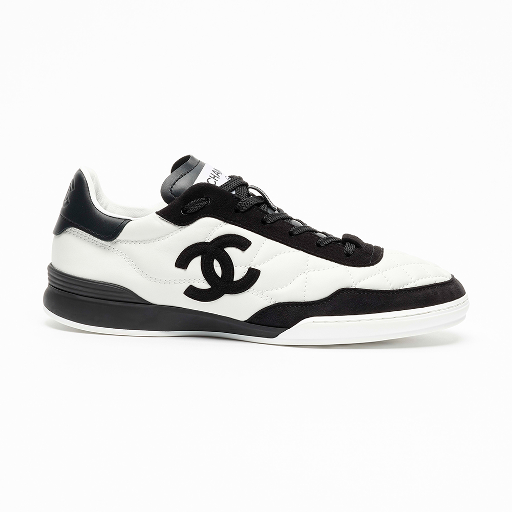 Chanel black Shoes Chanel Trainers Calfskin Suede Kidskin White Black View 2 | Nigo Office