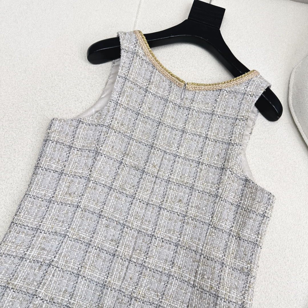 [TOP] CHANEL  Sleeveless Woven Dress - Grey