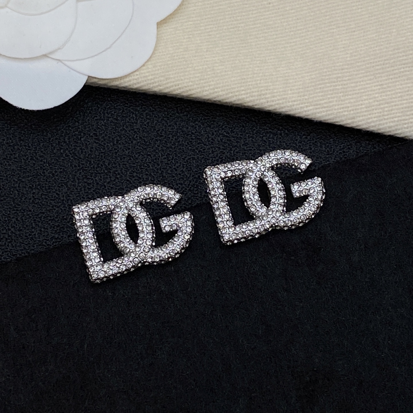 [TOP] Dolce & Gabbana D&G Earrings - 2 Colors - 711 Luxury
