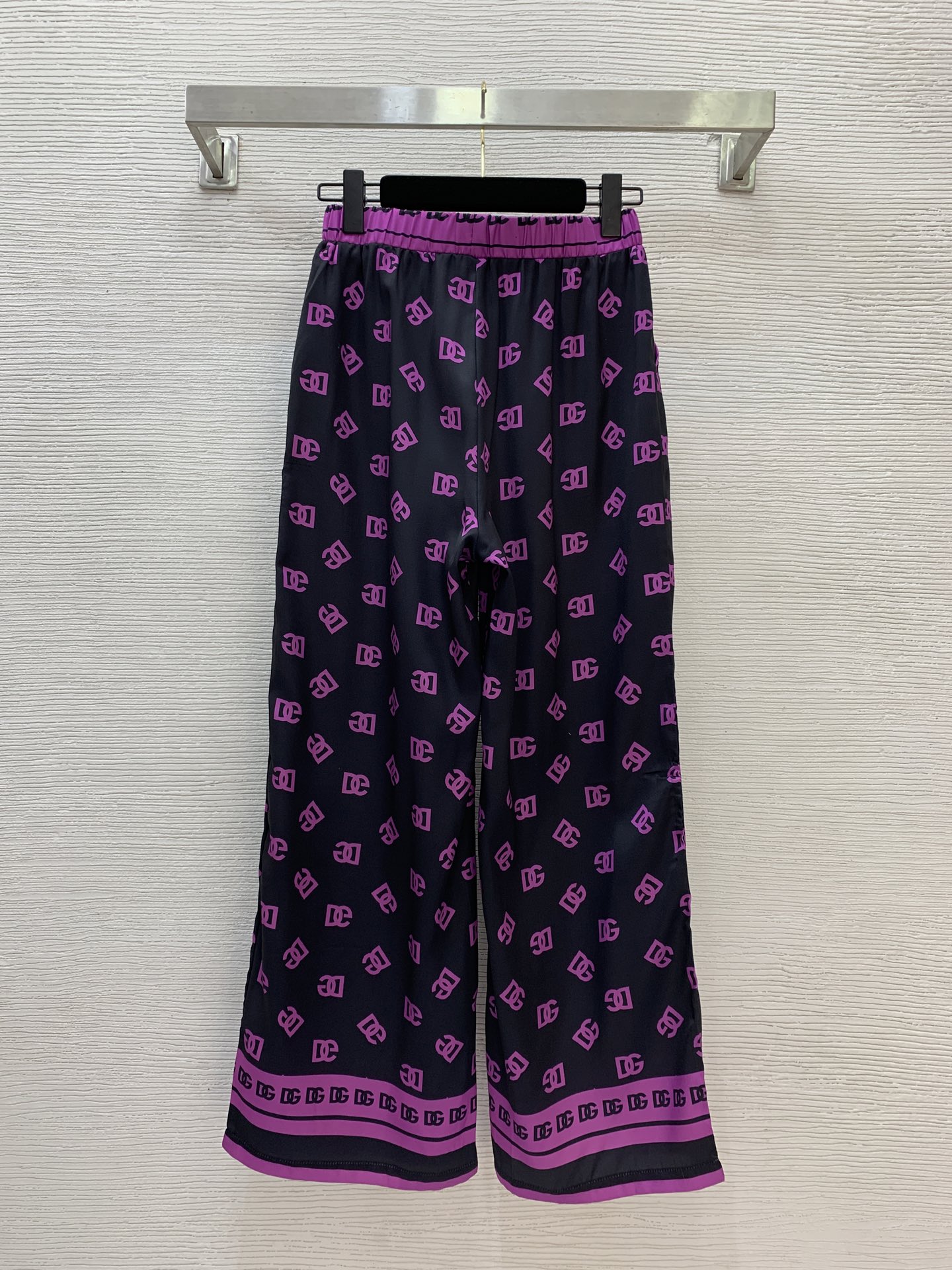 Designer Clothing DOLCE&GABBANA Women's Suit View 2 | Nigo Office