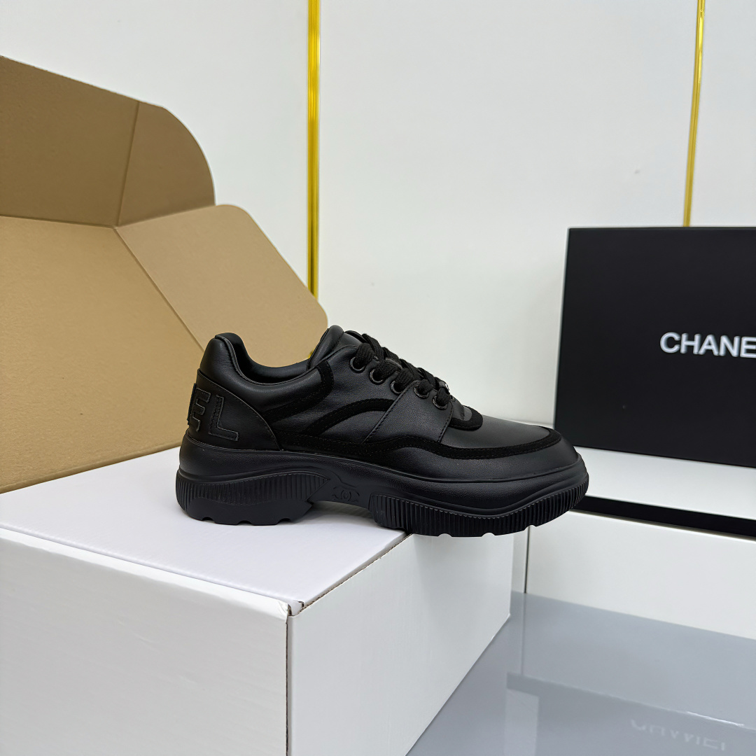 [TOP] CHANEL Sneakers - Black