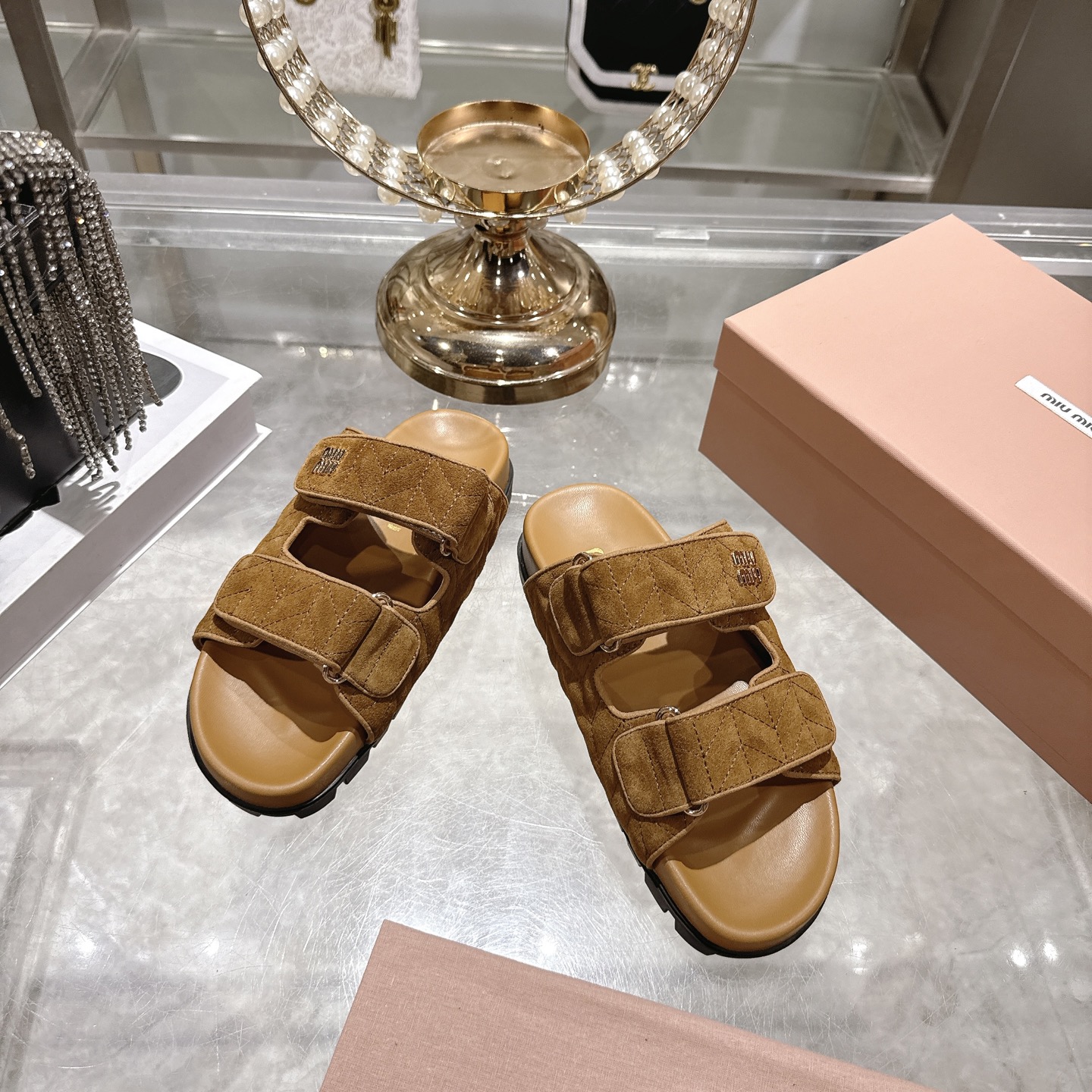 [TOP] Miu Miu Cowhide Slippers - Brown - 711 Luxury