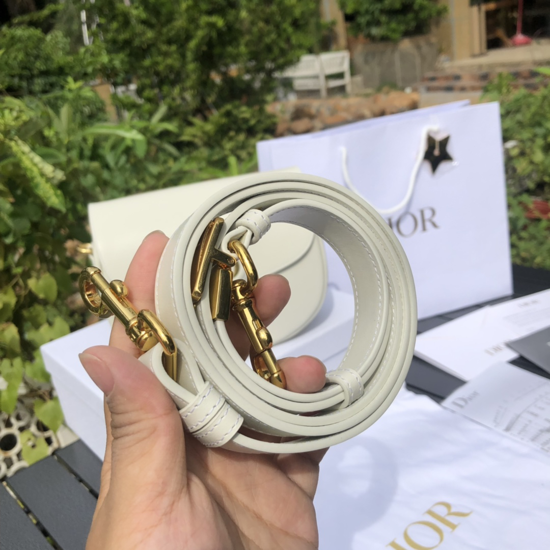 [TOP] Christian Dior Bobby Bag Calfskin 22x17x6cm - White