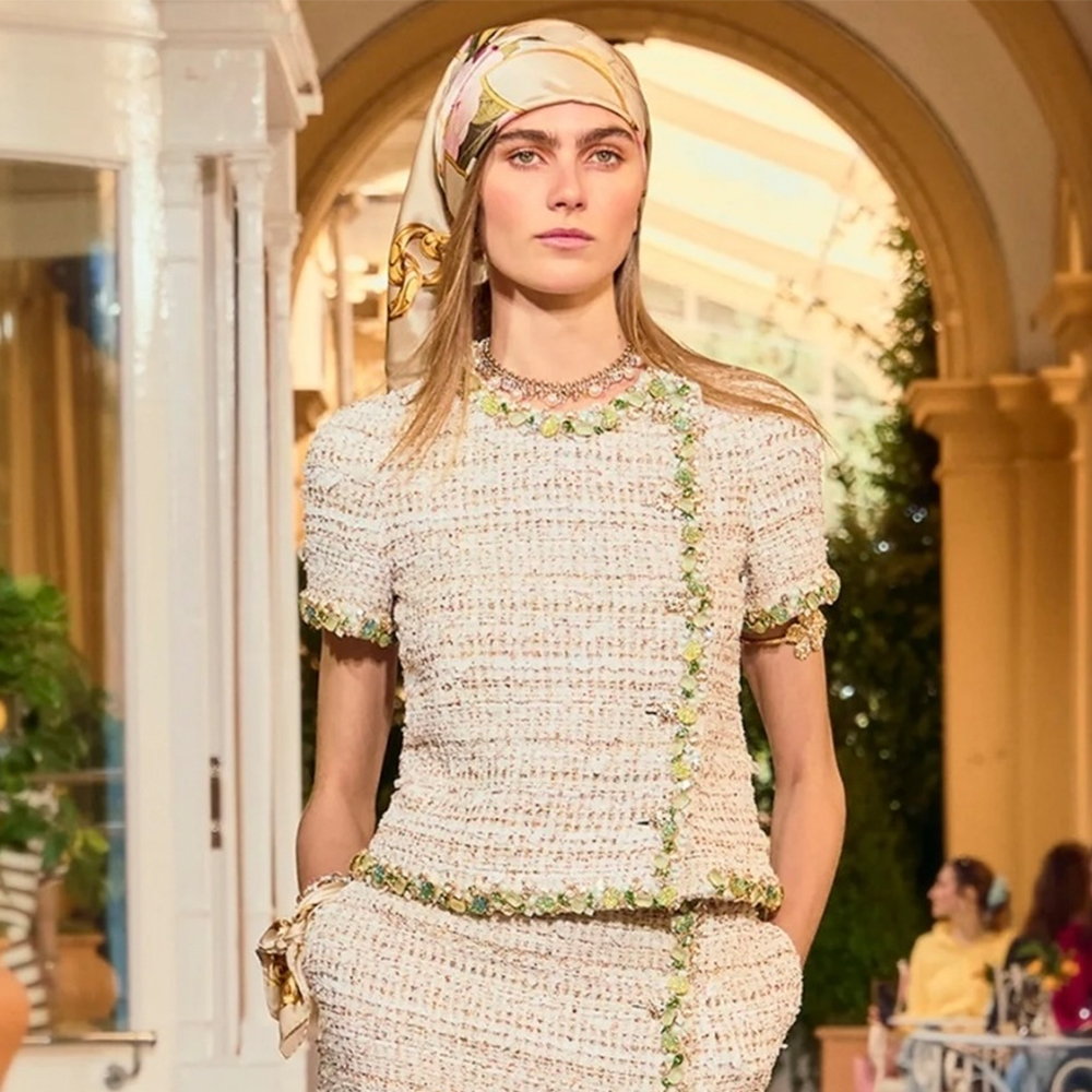 Chanel gold Clothing Chanel Top-quality Version Gold Woven Short-sleeved Top #377197 | Nigo Office