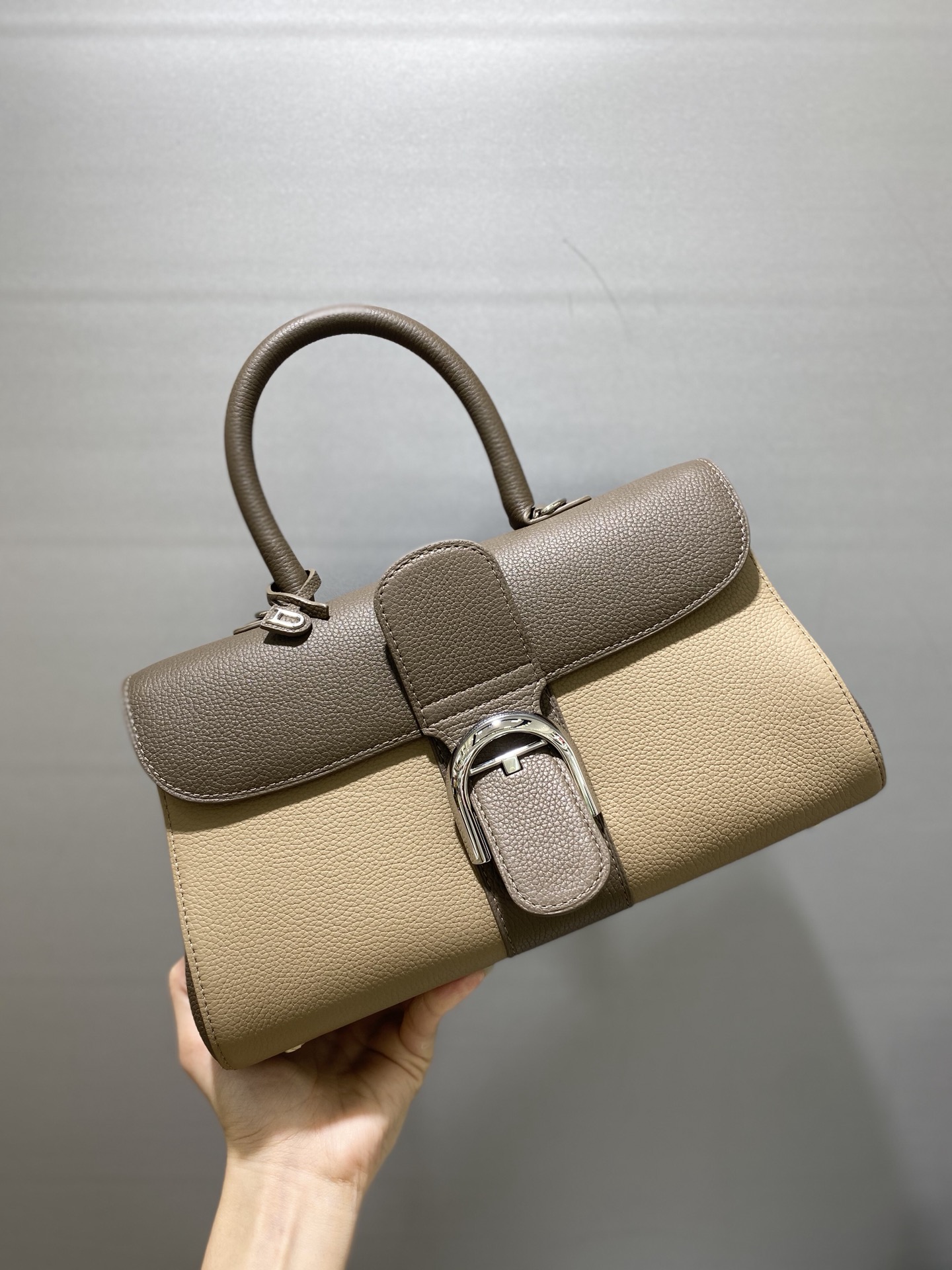 [TOP] Delvaux Brillant Bag Togo Leather 28*12*15.5cm - Gray - 711 Luxury