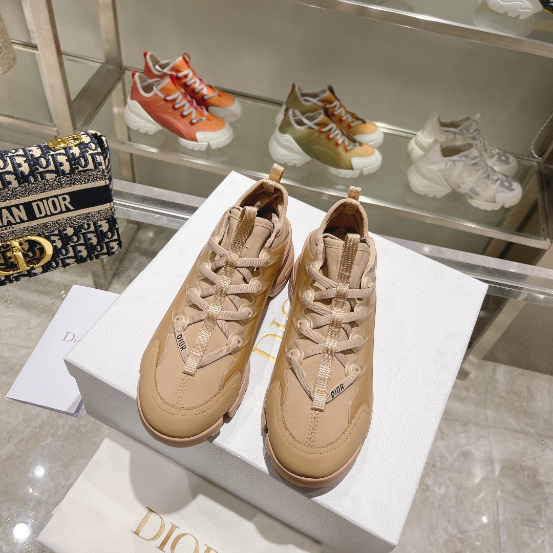 [TOP] Christian Dior Cowhide Sneakers - Khaki - 711 Luxury