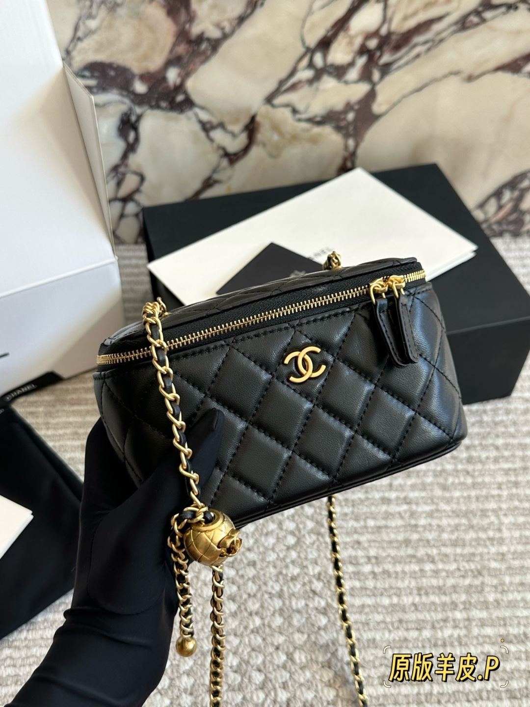 Chanel Classic Quilted Lambskin Crossbody Bag with Gold-Tone Hardware (Replica)