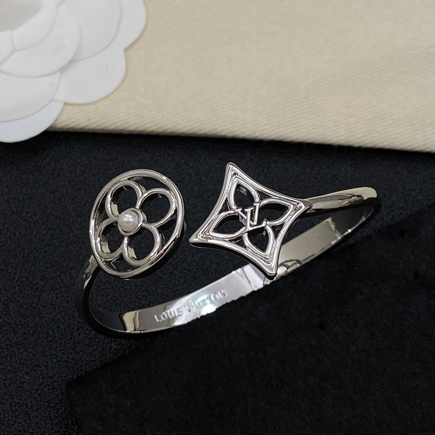 [TOP] Louis Vuitton LV Bracelet - 2 Color - 711 Luxury
