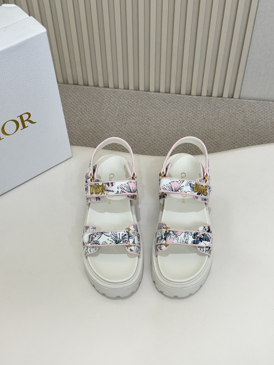 [TOP] Christian Dior Sandals - White