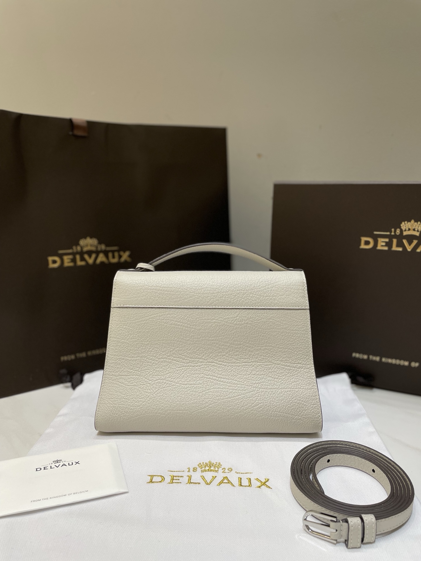 [TOP] Delvaux Tem Bag Cowhide 23×17×6cm - White - 711 Luxury