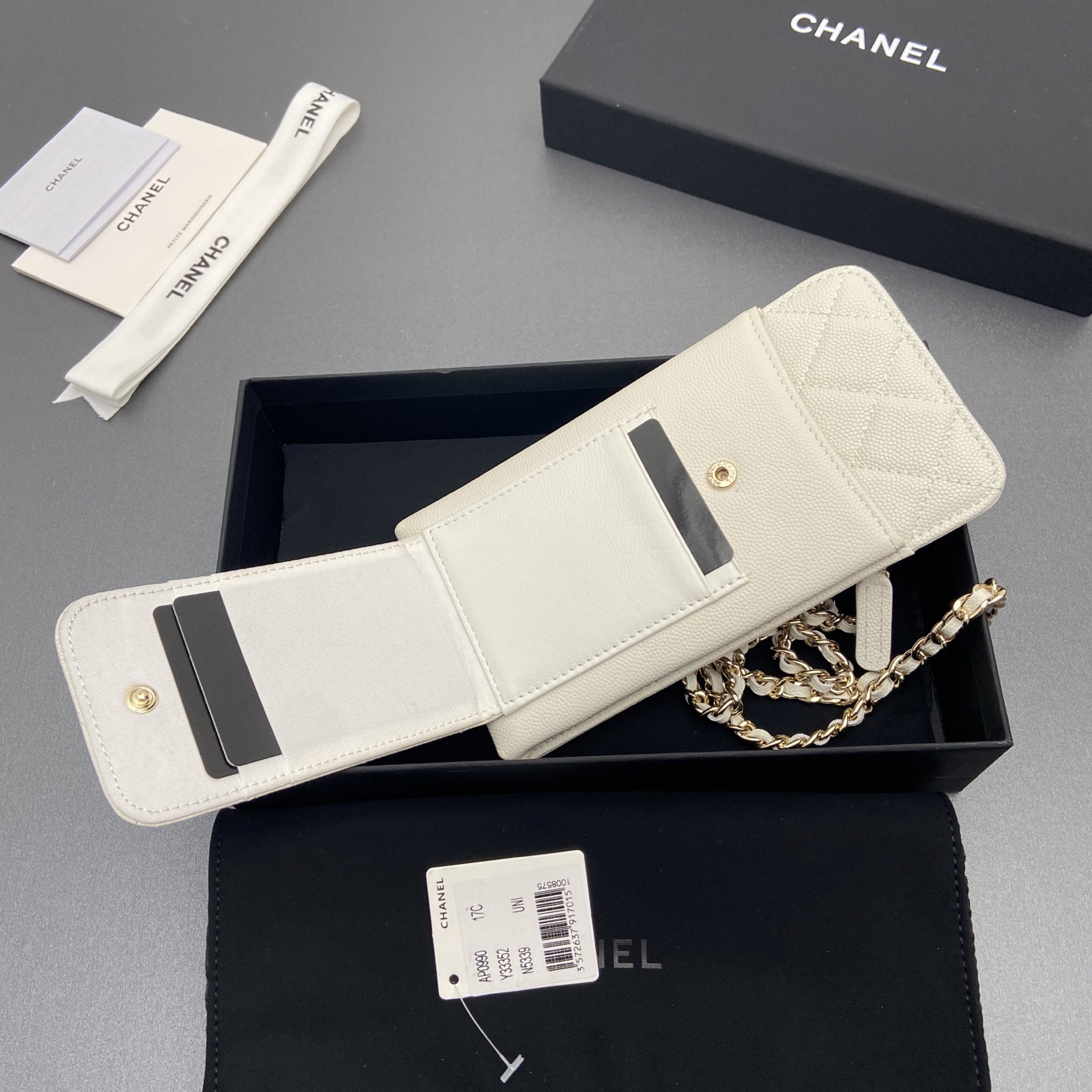 [TOP] CHANEL Phone Bag 18.5-9-3cm - White