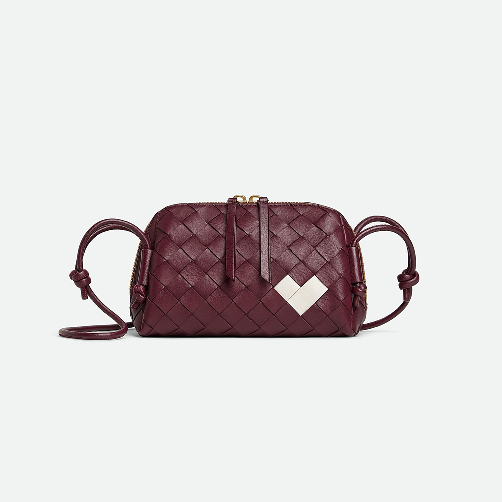Bottega Veneta Women's Concert Intrecciato Weave Adjustable Tubular Shoulder Strap Sliding Knotted Sheepskin Clutch #332754