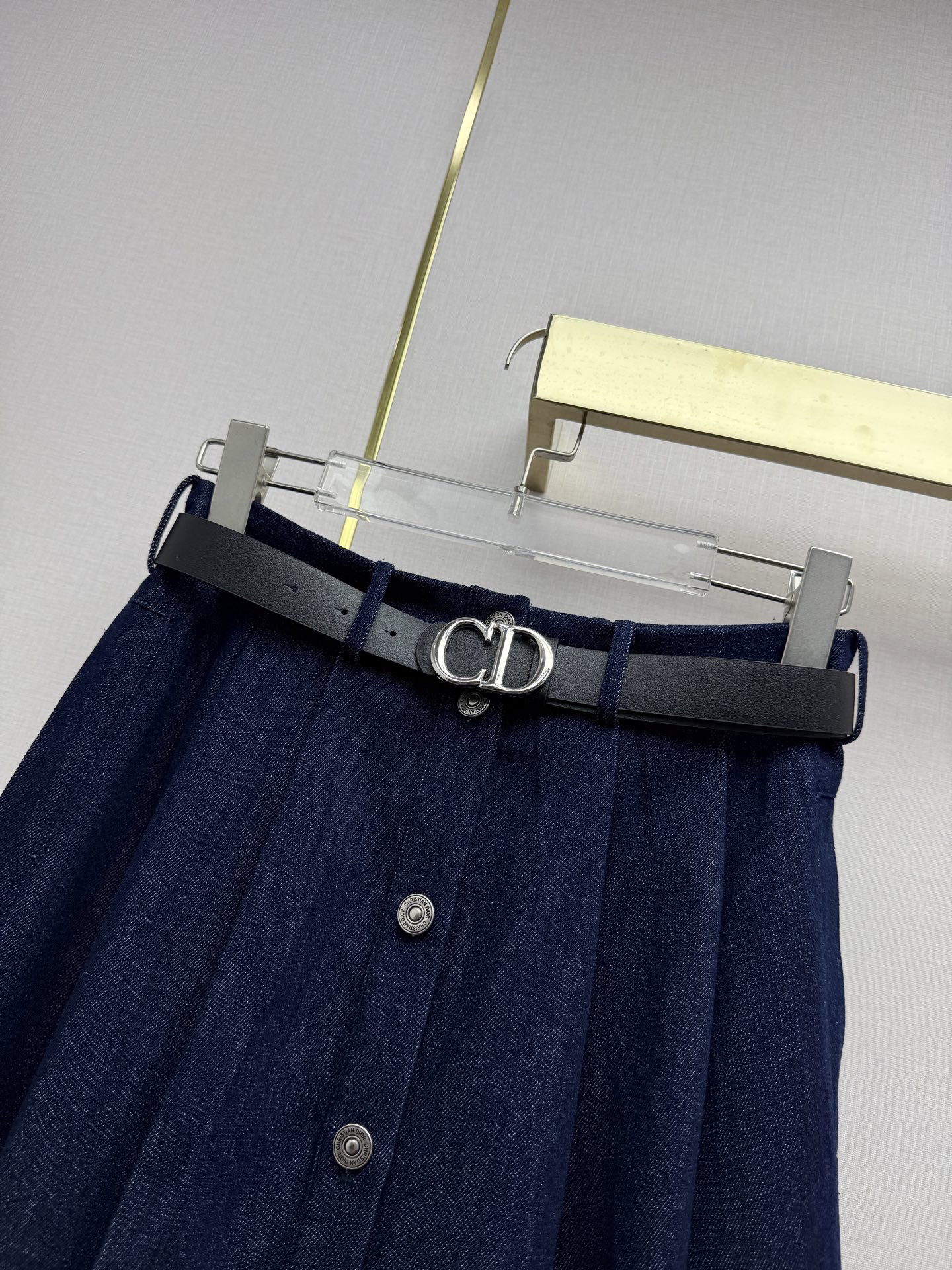 [TOP] Christian Dior Stand Collar Ruffled Short-Sleeve Shirt + Denim Skirt with Belt - White/Blue